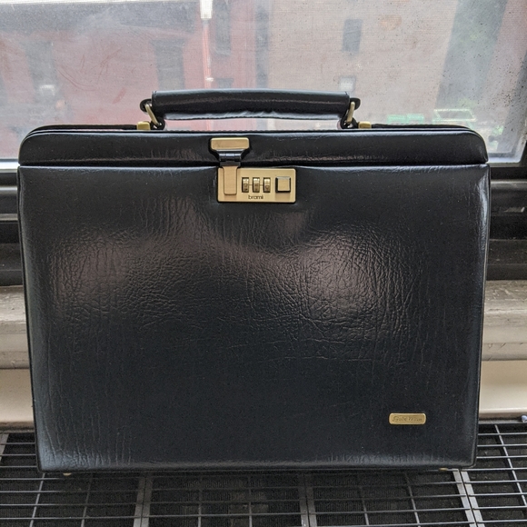 Brami Vintage Gold Man Attache Briefcase - Black